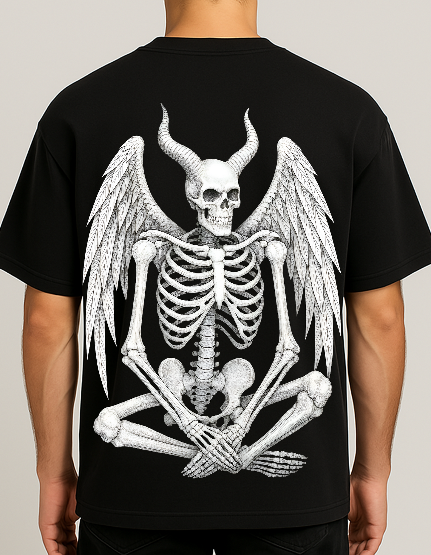 HELLWING OVERSIZED TSHIRT